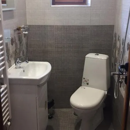 Konukevi сининкова къща 3*