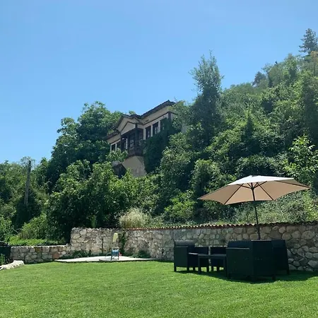 Pensiune сининкова къща 3*